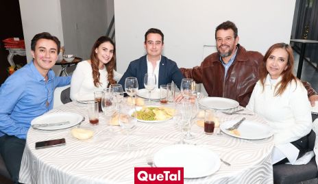  Juan Pablo Parra, Daniela Reverte, Alex Parra, Alejandro Parra y Raquel González.
