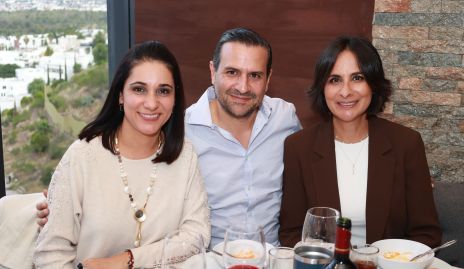  Verónica Díaz de León, Fernando Galarza y Maricarmen Galarza.