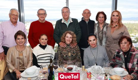  Olegario Galarza, David Galarza, Guillermo Galarza, Antonio Tomás Obrador, Katis Montiel, Norma Galarza, Cecilia Bremer, Lucía Lozano, Laura González, Yoya Galarza y Manela Galarza.