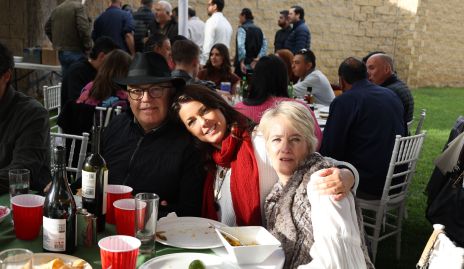  Memo Pizzuto, Cristina Puga y Güera Valle.