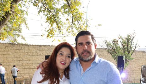  Javier y Monserrat Nava.