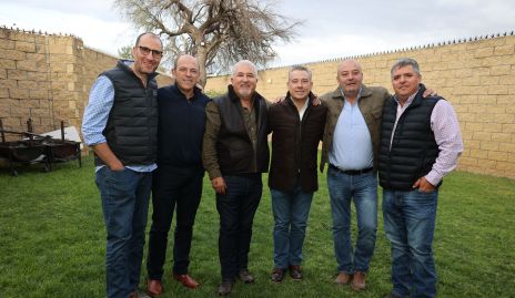  Luis Nava, Roberto, Queso Báez, Puy Galán, Toño Lozano y Juan Malo.