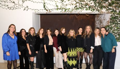  Meritchell Galarza, Ana Paula Gutiérrez, Marcela Benavente, Claudia Altamirano, Vero Malo, Ceci Ponce, Sigrid Werge, Carmenchu, Liz Stevens, Doris Rubio, Yolanda Puga y Cecilia Hernández.