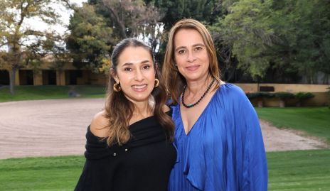  Liz Stevens y Meritchell Galarza.