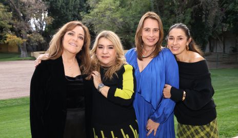  Claudia Altamirano, Carmenchu, Meritchell Galarza y Liz Stevens.