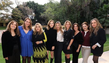  Claudia Altamirano, Meritchell Galarza, Carmenchu, Sigrid Werge, Yolanda Puga, Marcela Benavente, Ana Paula Gutiérrez, Ceci Ponce y Doris Rubio.