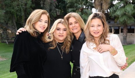  Sigrid Werge, Carmenchu, Marcela Benavente y Yolanda Puga.