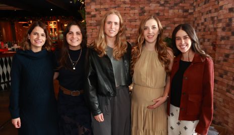  Mónica Medlich, Marisol Cabrera, Ingrid Velasco, Pau Martínez y Natalia Navarro.