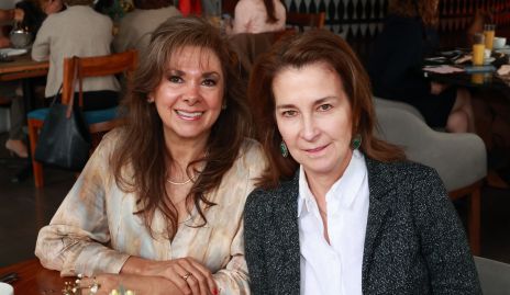  Elia de Padilla y Claudia Garza.