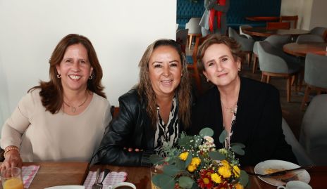  Claudia Nava, Mónica Cerda y Sofía Martín Alba.