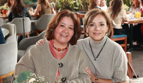  Mónica Berlanga y Cony Alvarado.