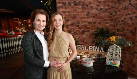  Claudia Garza y su hija Pau Martínez.