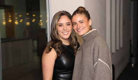 Ximena Herrera y Fantine Abud.