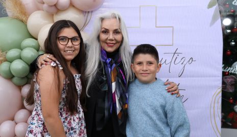 Isabela Tejeda, Angelica Bravo y Patricio Tejeda.