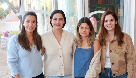  Gaby Carrillo, María José Velázquez, Lucía Cabrera y Valeria Flores.