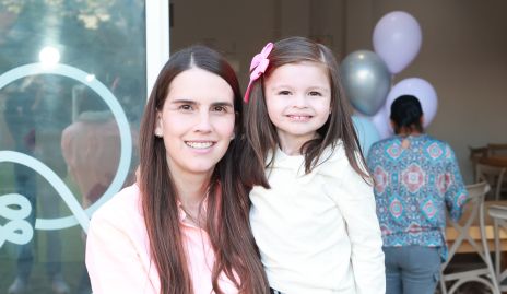  Ana Gaby y Paula González.
