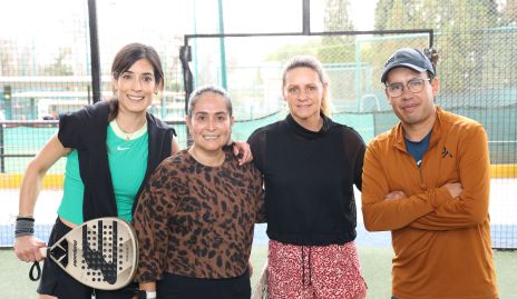 Fernanda Torres, Cristina Torres, Daniela Alcalde y Arturo Rocha.