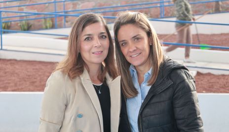  Carla Sarquis y Mónica Leboreiro.