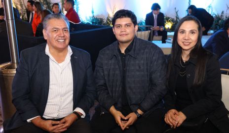  José Valdes, José Gerardo Valdés y Consuelo Arias.