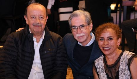  José Antonio Correa, Luis Fernando y Pérez y Karla Nieto.