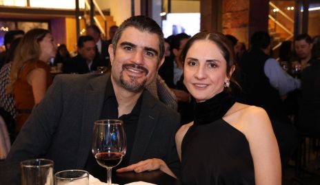  Everardo Lugo y Leslie de Lugo.