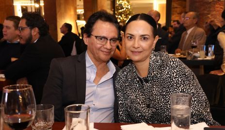  Moisés González y Karla Ruiz.