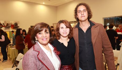  Angélica Lucio, Gabriela Mata y Edgar Martínez.