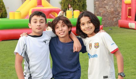  Sergio Pérez, Emiliano Tovar y Pablo Franco.