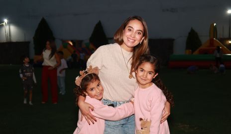  Loretta Araiza, Mirna Liñán y Constanza Araiza.