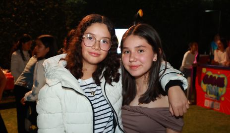  Natasha Flores y Renata Preciado.