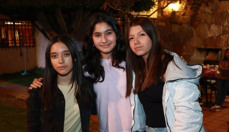  Daniela Santibáñez, Ema Dávila y María Paula Calvillo.