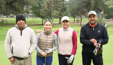  Romualdo, Nina, Mary González y Antonio Gámez.
