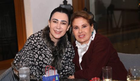  Liliana Meza y María Luisa Otero.