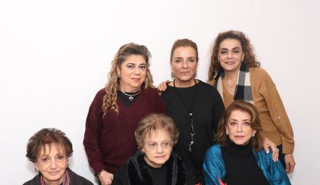  Las Sarquis, Claudia, Lilian, Lizeth, Catalina, Rosita e Irene.