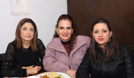 Yayis González, Alejandra León y María Fernanda León.