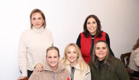  Catherine Barret, Rocío Gómez, Claudia del Pozo, July y Claudette Mahbub.