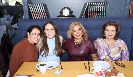 Marcela Zapata, Fátima Castro, Anyul Martínez Castro y Bertha Navarro.