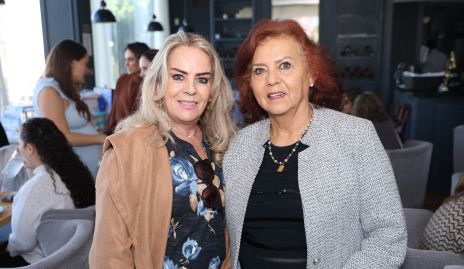  Eugenia Zapata y Pili Castro.