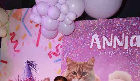  Annia Martínez Meade.