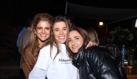  Lourdes López, Sofía López y María José Abaroa.