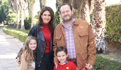  Montse Mancilla, Roseline Mancilla, Guillermo Mancilla y Memo Mancilla.