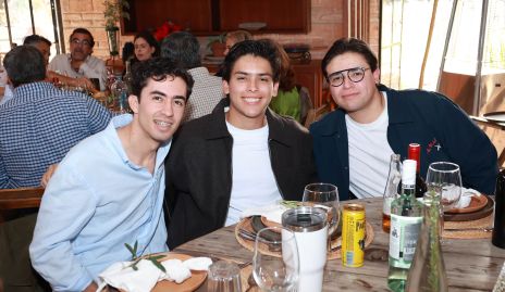  Joaquín Gómez, Diego Valle y Gabriel Valle.