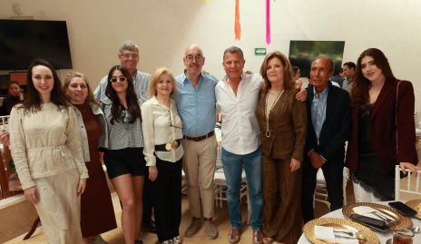  Malena Diez Gutiérrez, Luisa Diez Gutiérrez, Rebeca Diez Gutiérrez, Beatriz Diez Gutiérrez, Eugenio Diez Gutiérrez, Ignacio Ramírez, Carlos Rojas, Lety Rojas, Manuel de la Rosa y Andrea Cantú.