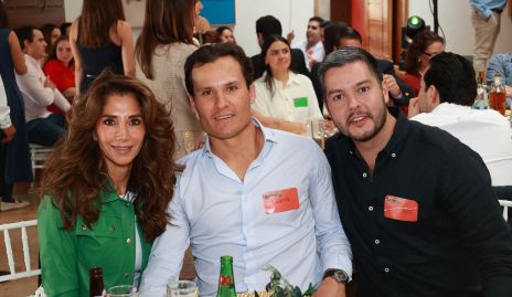  Cecilia de los Santos, Roberto de la Rosa y Juan Carlos Magdaleno.