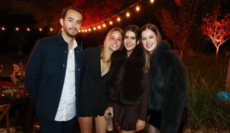  Mario Siller, Camila Ocejo, Jenny Paola Y Mariana Mendizábal.