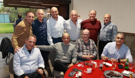  Ahmed Alaní, Víctor Medlich, Fernando Pérez, Tatis Abud, Mario Dahda, Yosh Musa y Ricardo Abud, Elías Abud, José Siade y Mauricio Abud.