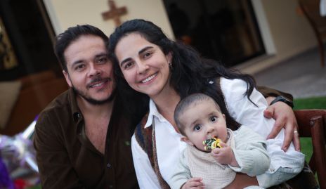  Claudia Estrada, Enrique Gaviño y Franco.