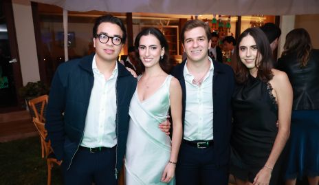  Manuel Flores, Daniela López, Juan Pablo Mendizábal y María de la Torre.