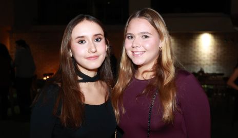  Paulina Reynosos y Michelle Heinze.