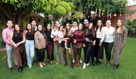  David Barrientos, Ximena López, María Gameros, Federico Garza, Mónica del Castillo, Sofía Perafán, Juan Pablo Castillo, Marcelo y Camila Castillo, Lucía Borbolla, Héctor Solís, Karla Villalpando, Diego Romero, Andrea Zúñiga, Andrea Cuevas, Georgina Rivera y Ana Paty Gerardo.